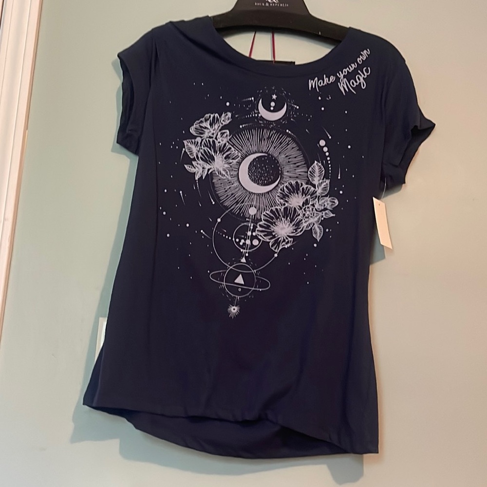 Make your own magic T-shirt